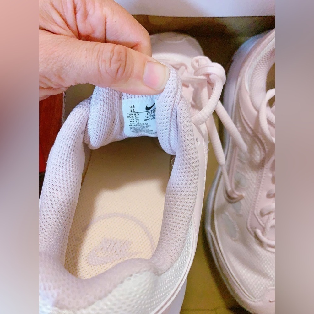 NWT Nike Air Max AP Women’s Shoes 11 light pink‎ color - Picture 12 of 12
